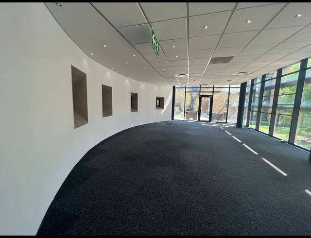 102M² OFFICE TO LET IN MELROSE ARCH
